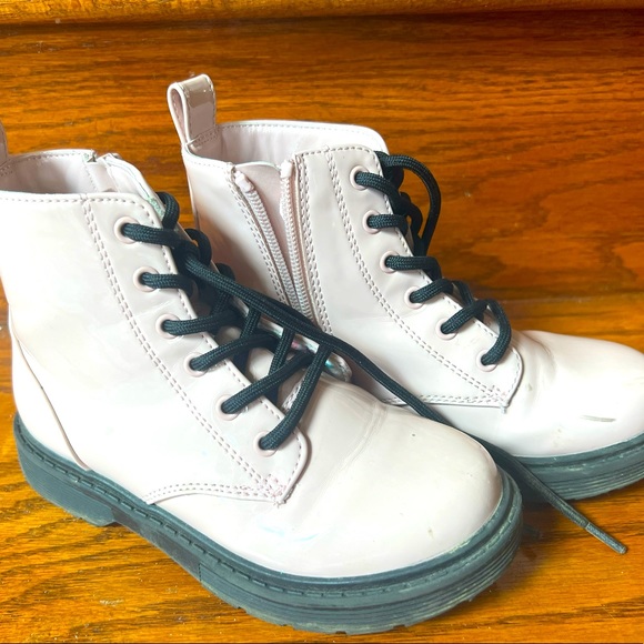 Light Pink patent leather boots - Picture 1 of 2